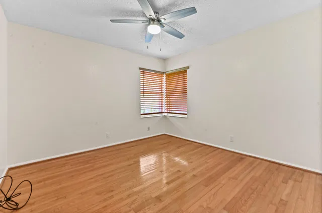 Residence photo 23