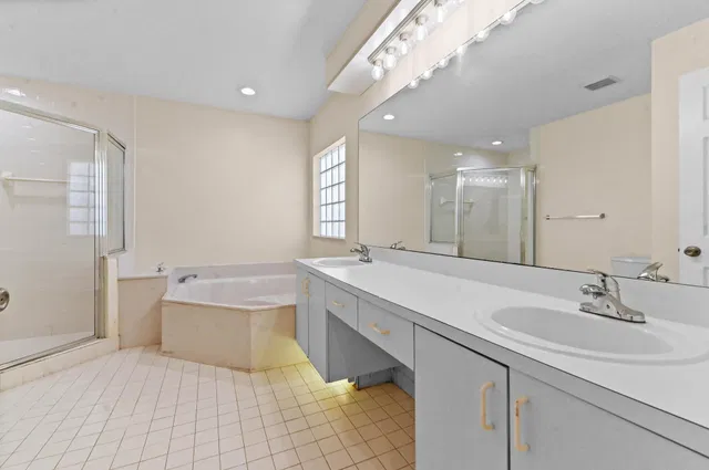 Residence photo 27