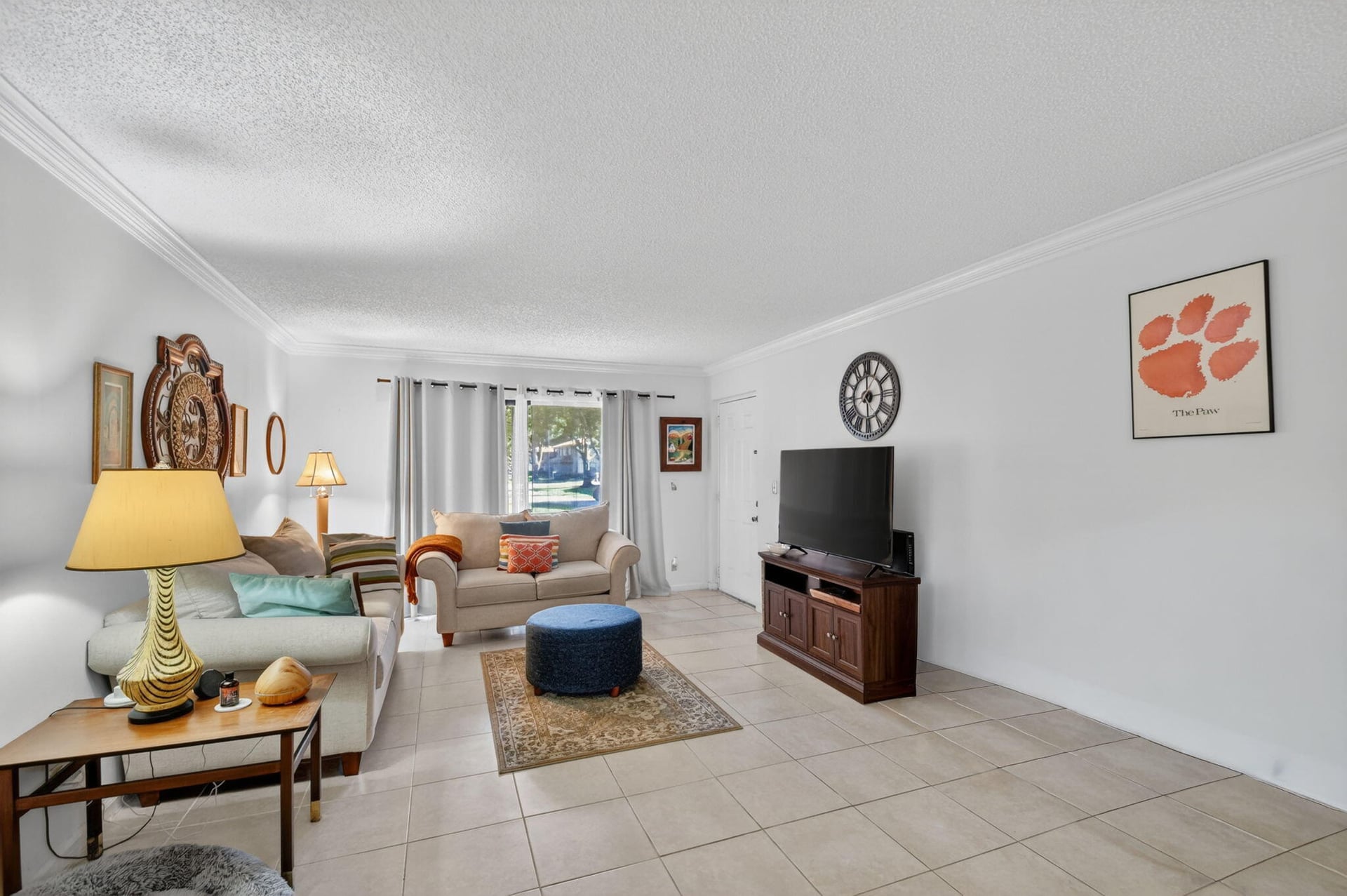 Unit 103 photo 11