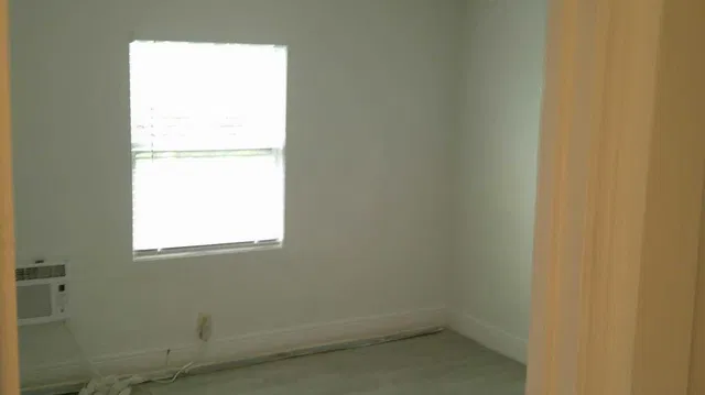 Residence photo 12