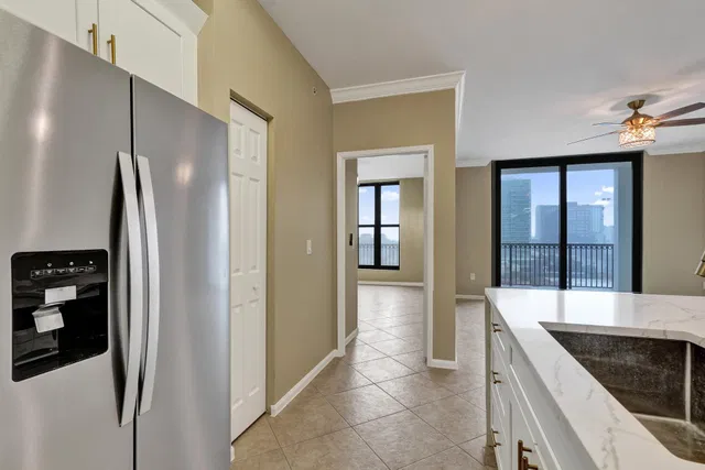 The Tower Condominium at Cityplace Unit 1010 photo 5