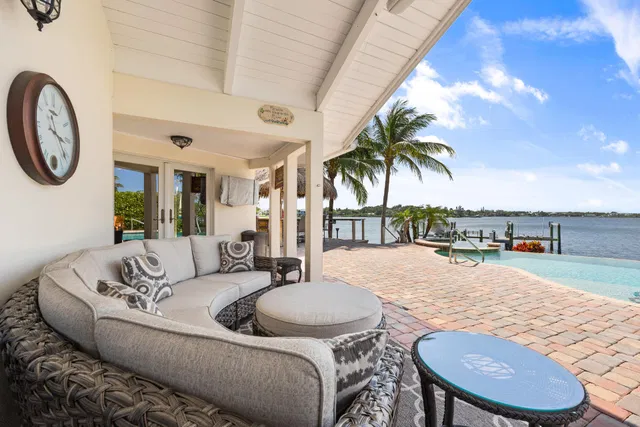 Tequesta Country Club Residence photo 9