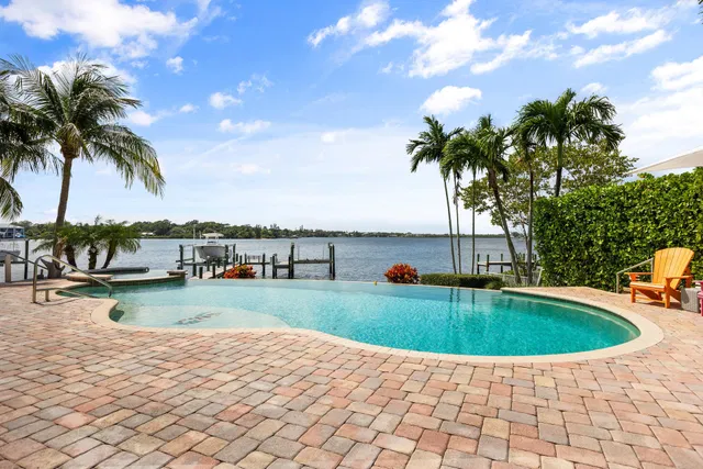 Tequesta Country Club Residence photo 10