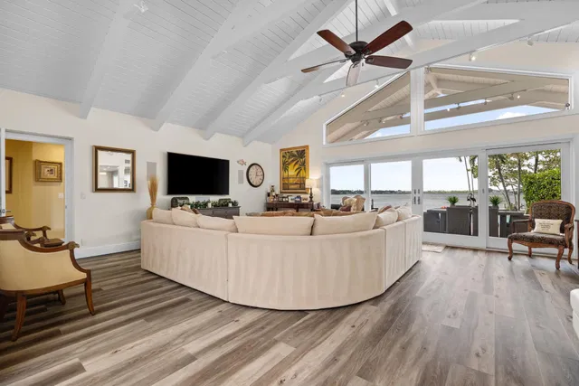 Tequesta Country Club Residence photo 14