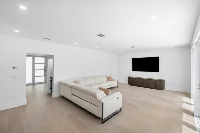 Woodfield Country Club Residence photo 9