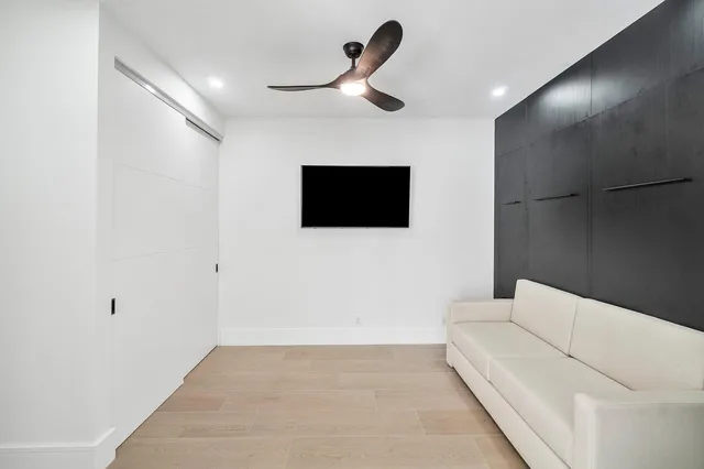 Woodfield Country Club Residence photo 19