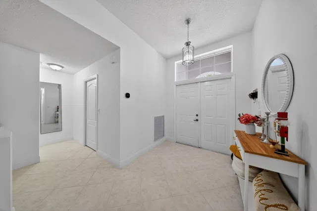 Residence photo 19