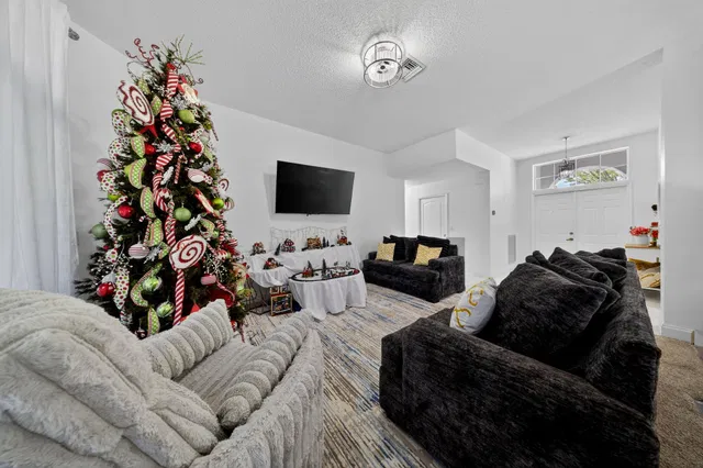Residence photo 21