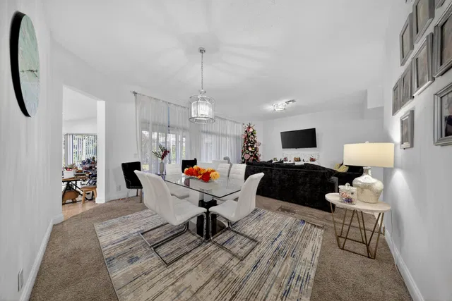 Residence photo 22