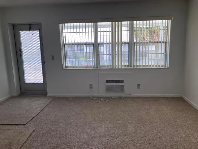 Residence photo 6