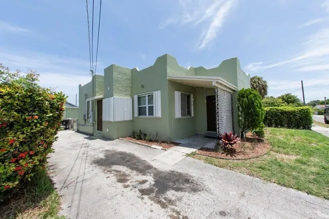 West Palm Beach Unit A photo 26