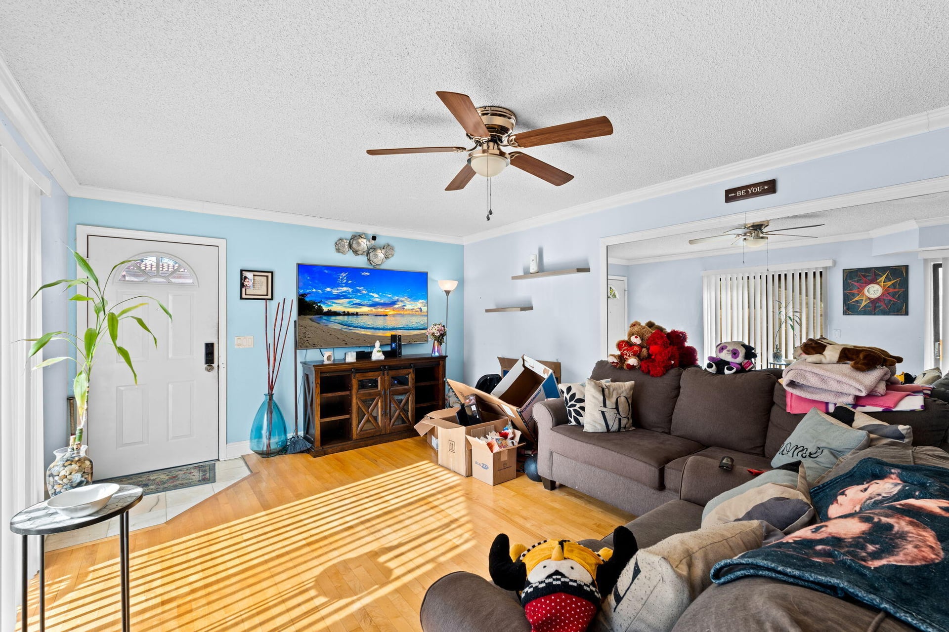 Residence photo 3