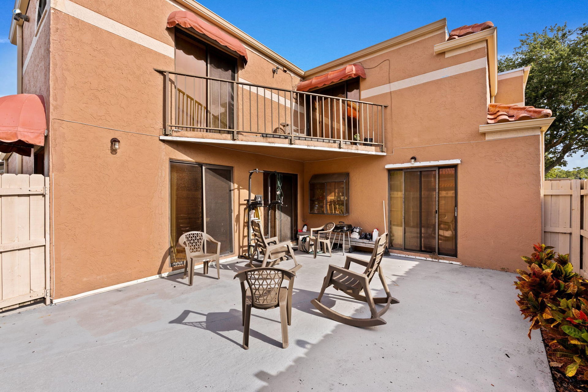 Residence photo 12
