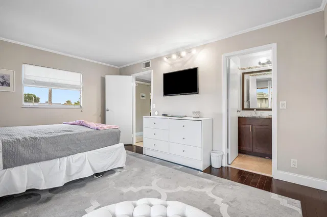 Residence photo 15