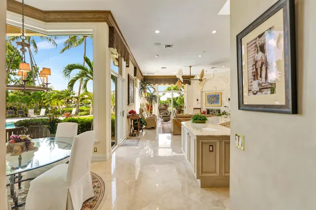 Admirals Cove Residence photo 24