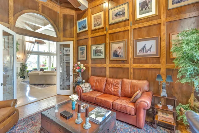 Admirals Cove Residence photo 34