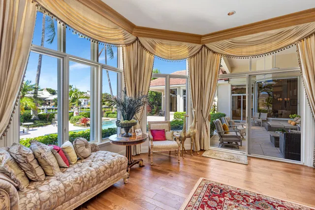 Admirals Cove Residence photo 39