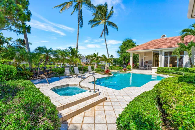 Admirals Cove Residence photo 71