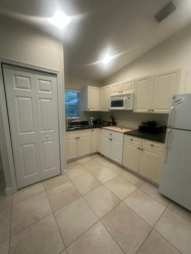  Residence photo 39