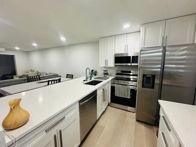 Unit 105 photo 3