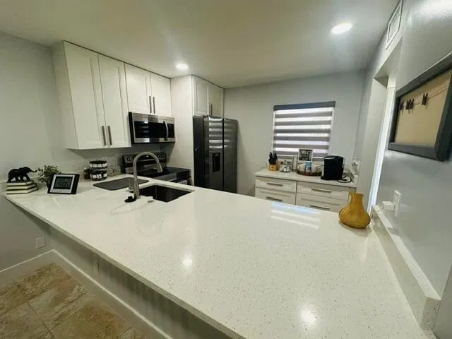 Unit 105 photo 5