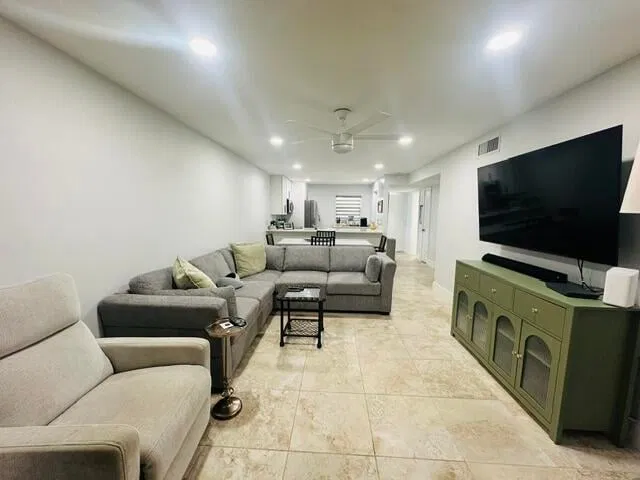 Unit 105 photo 12