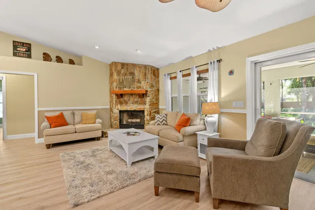 Residence photo 9