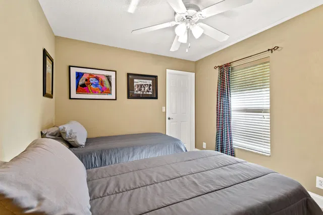 Residence photo 22