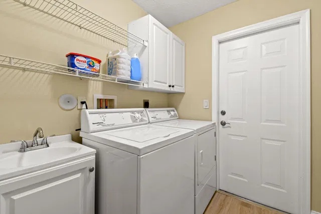 Residence photo 24