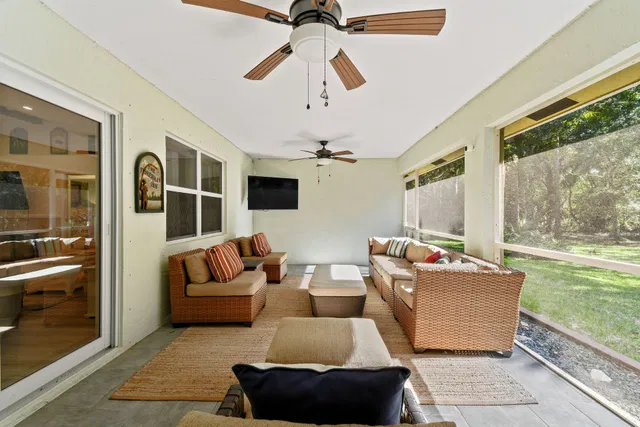 Residence photo 26