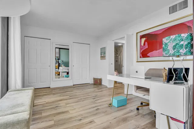 Presidential Estates Unit 1006 photo 9