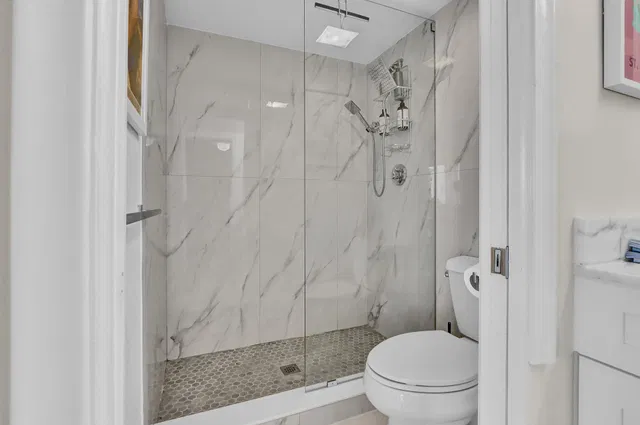 Presidential Estates Unit 1006 photo 13