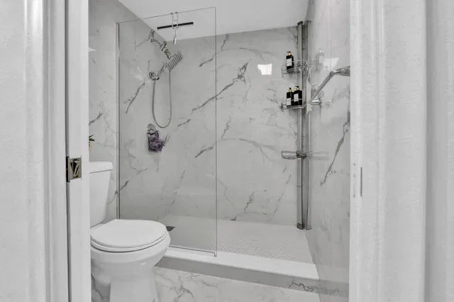 Presidential Estates Unit 1006 photo 17