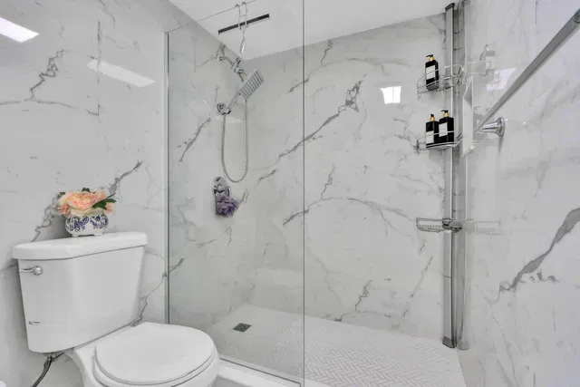 Presidential Estates Unit 1006 photo 18