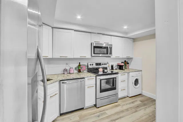 Presidential Estates Unit 1006 photo 20