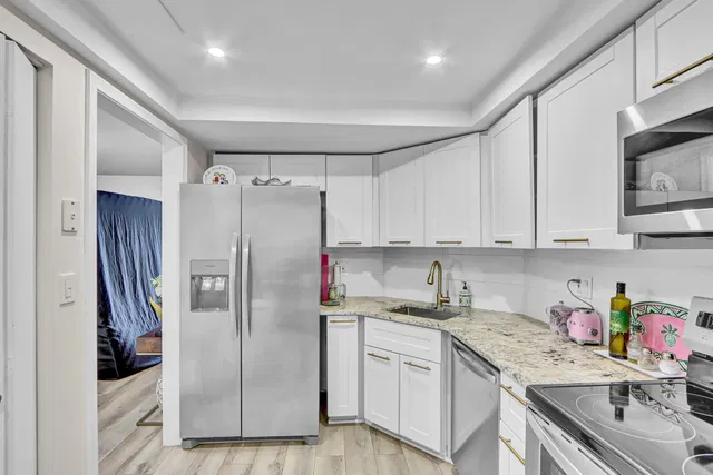 Presidential Estates Unit 1006 photo 22
