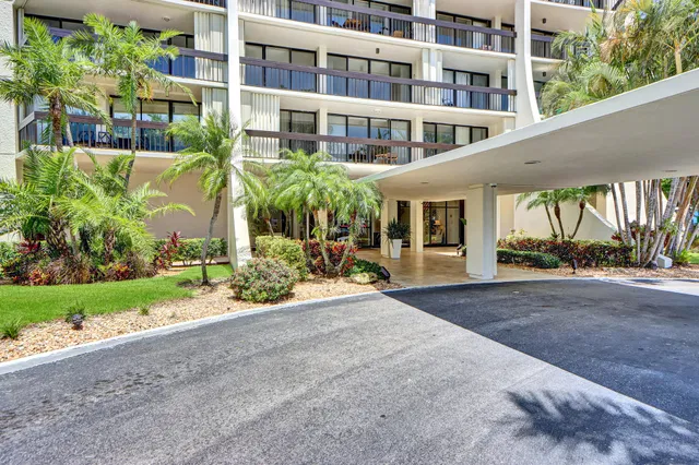 Presidential Estates Unit 1006 photo 24