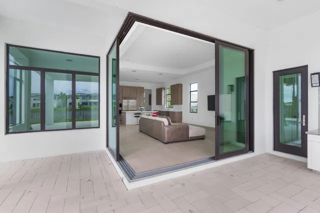 Boca Bridges Residence photo 24
