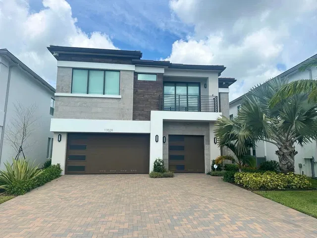 Boca Bridges Residence photo 2