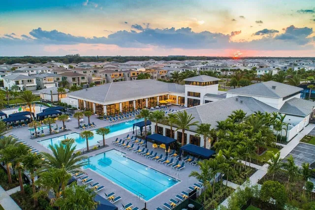 Boca Bridges Residence photo 25