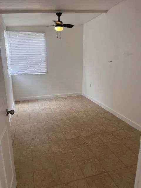 Residence photo 5