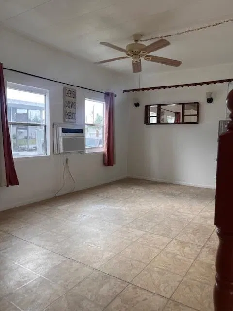 Residence photo 8