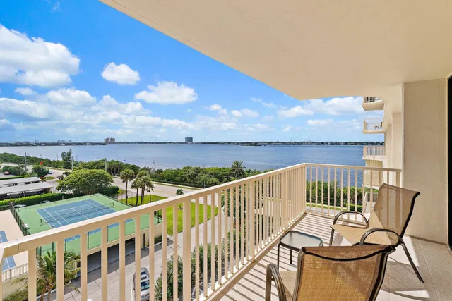 Singer Island Unit B6b photo 2