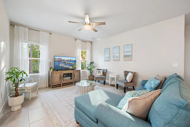 Residence photo 6