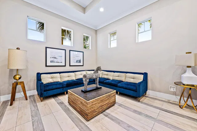 Residence photo 33