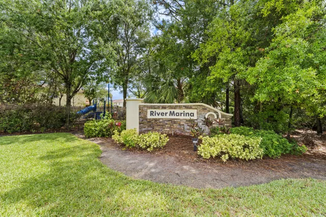 Residence photo 2