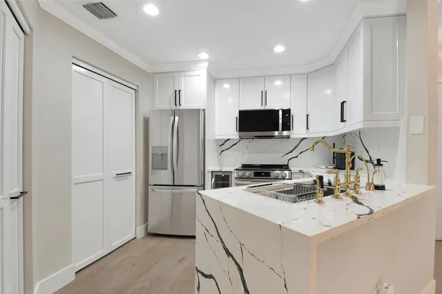 Downtown West Palm Beach Unit 203 photo 11
