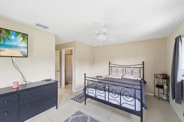 Residence photo 9