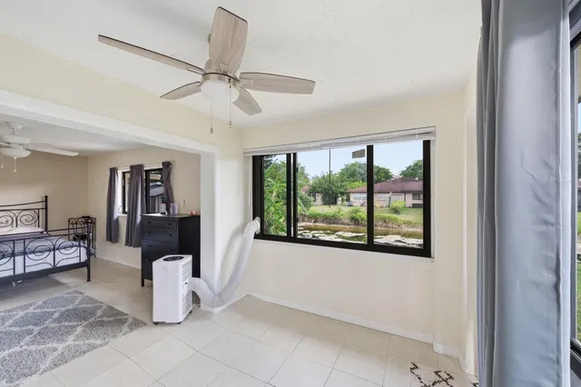 Residence photo 13