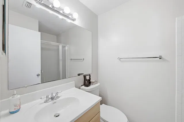 Residence photo 16